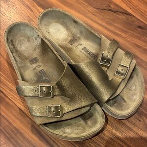 Birkenstock Womens Moss Colored Metallic Sandals